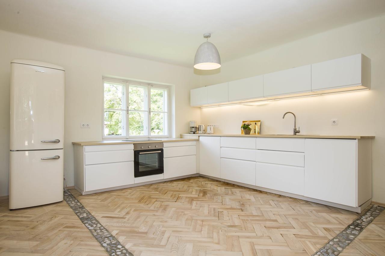 Chalet Happy Family, Secluded Location, 15 Min To Salzburg And Just Short To T Lakes Sound Of Music, Bbq&Bikes&Sunbeds For Free, Up To 14P Golling an der Salzach Extérieur photo